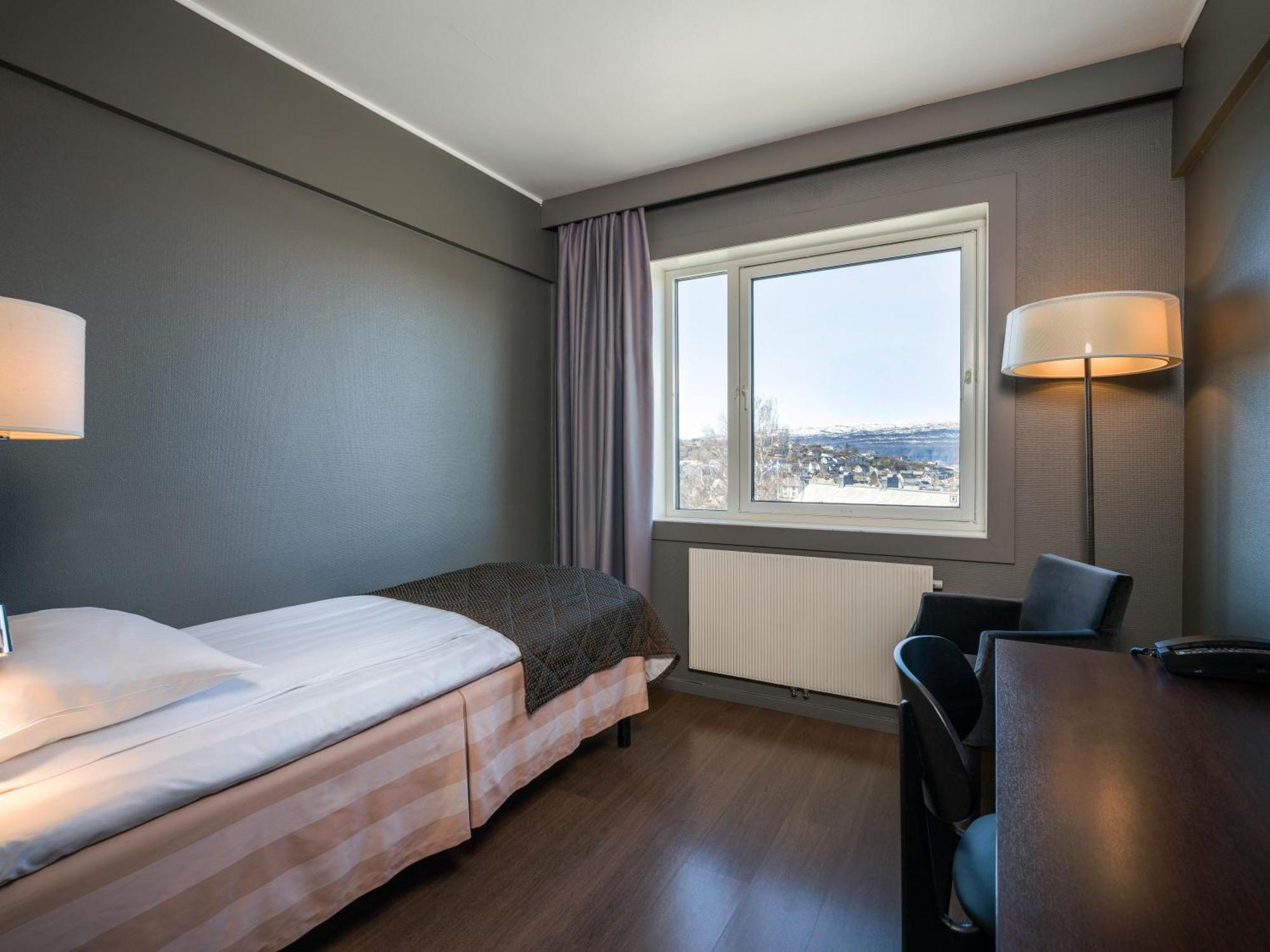 Quality Hotel Grand Royal Narvik Exterior photo