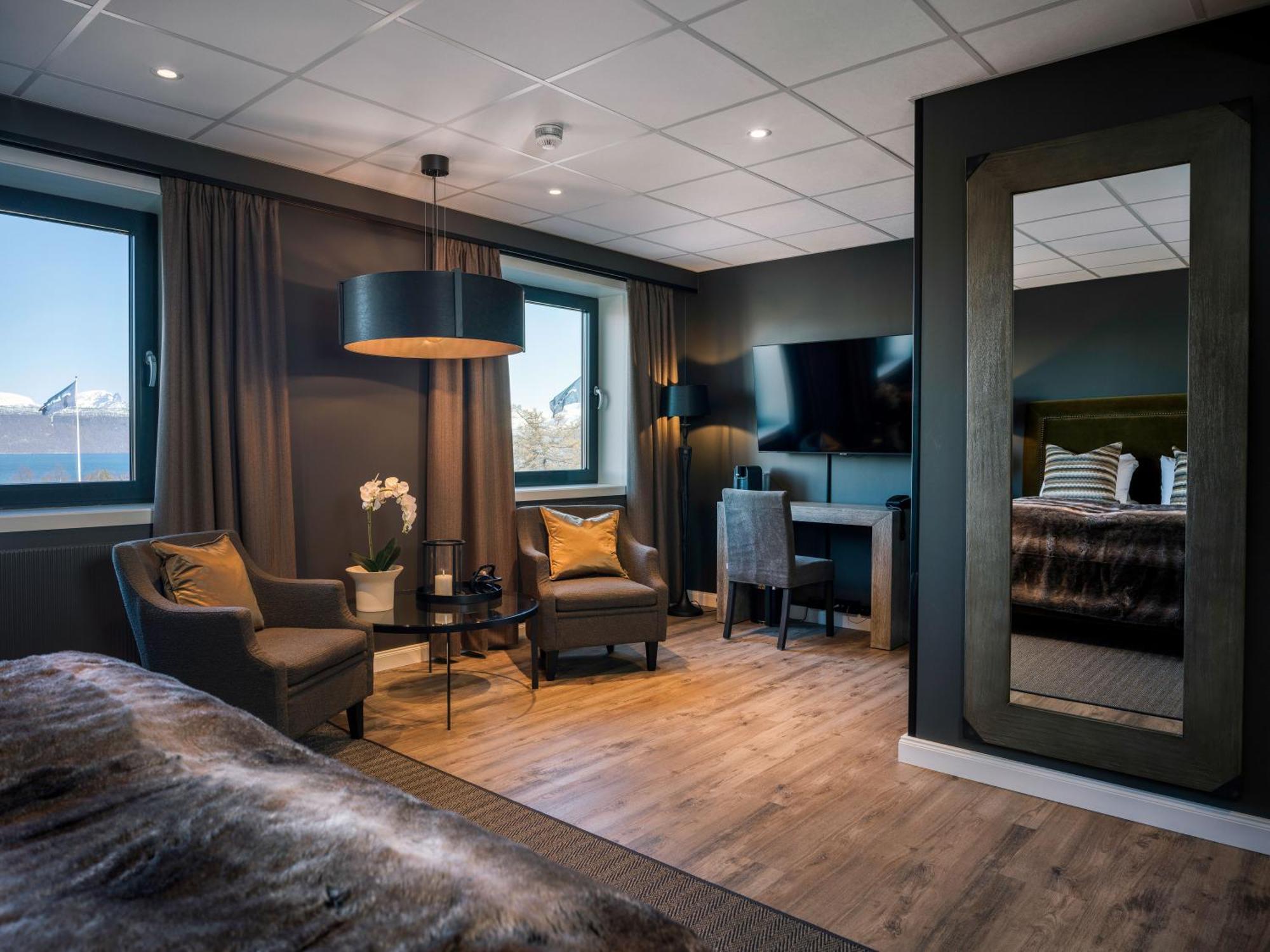 Quality Hotel Grand Royal Narvik Exterior photo